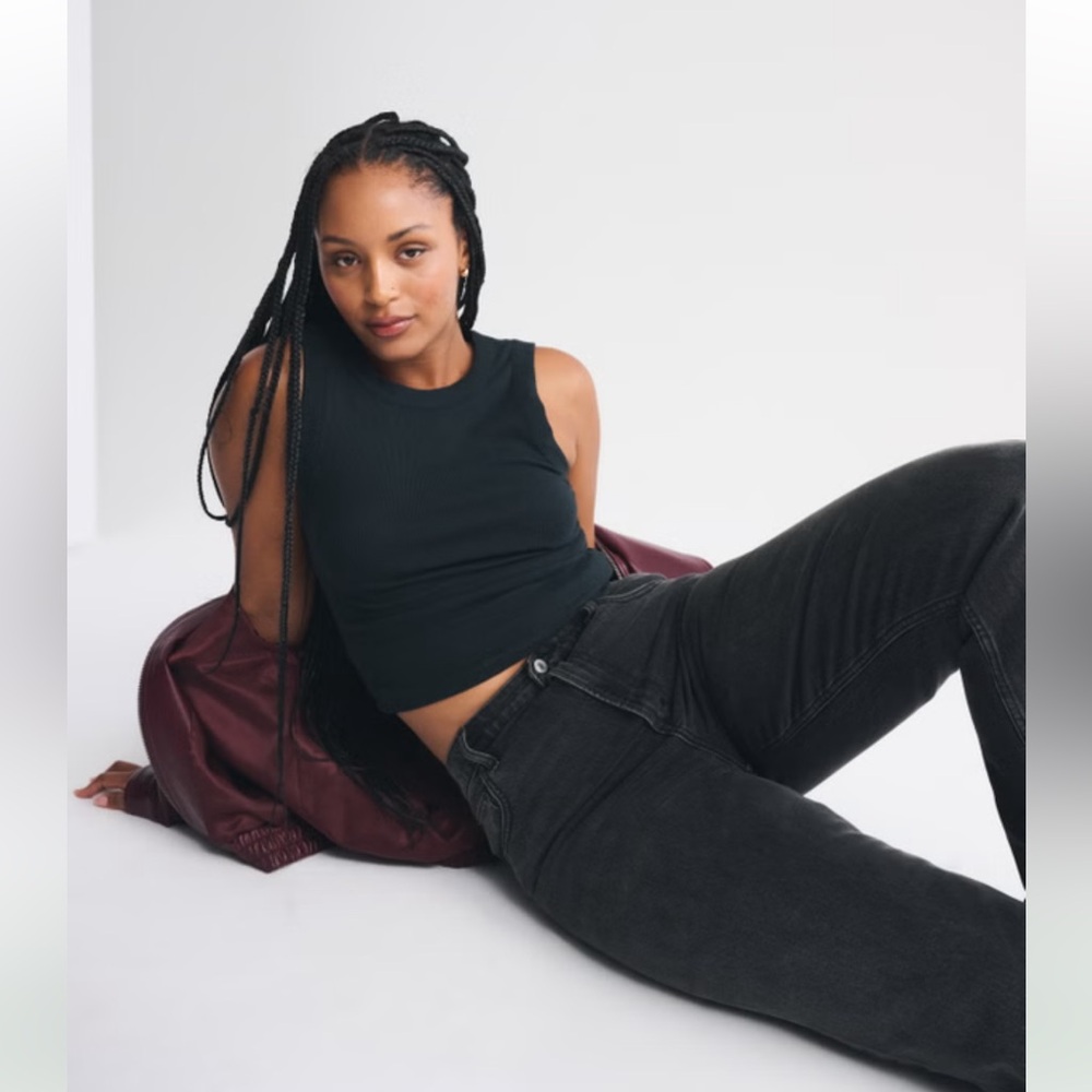 Abercrombie & Fitch Curve Love Ultra High Rise 90s Straight Jean